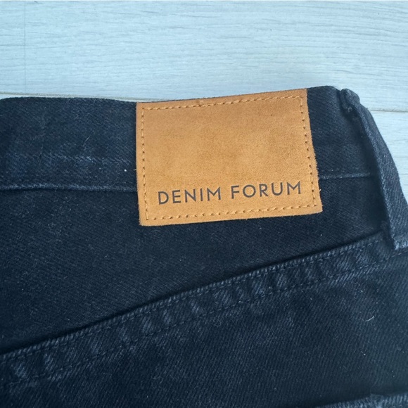 Aritzia Denim Forum Joni High Rise Loose Distressed Black Denim Jeans Size 24 - Picture 9 of 10